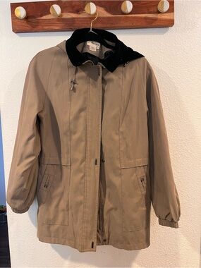 St. John Taupe Jacket with Black Collar